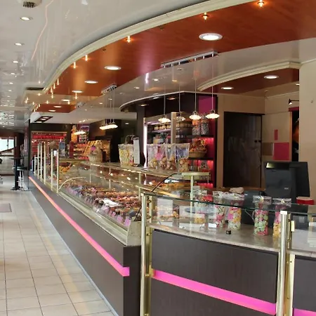 Au Charme De - Peaceful Place Near Disneyland Paris, Train Station Rer, Nature Ferienhaus *